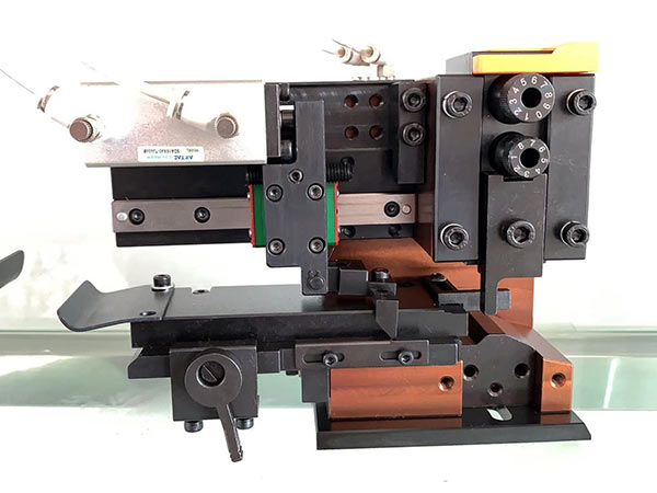 端子机模具